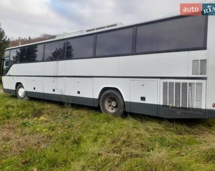 Белый Мерседес O 340, объемом двигателя 12.76 л и пробегом 150 тыс. км за 7500 $, фото 1 на Automoto.ua