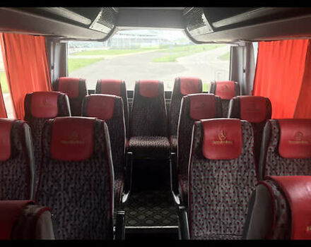 Белый Мерседес О 403, объемом двигателя 14.6 л и пробегом 800 тыс. км за 17675 $, фото 17 на Automoto.ua