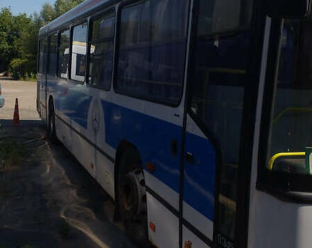 Белый Мерседес О 404, объемом двигателя 11.97 л и пробегом 600 тыс. км за 6000 $, фото 4 на Automoto.ua