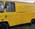 Желтый Мерседес О 407, объемом двигателя 2.4 л и пробегом 533 тыс. км за 2999 $, фото 6 на Automoto.ua