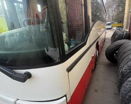 Белый Мерседес О 408, объемом двигателя 12 л и пробегом 715 тыс. км за 22000 $, фото 4 на Automoto.ua