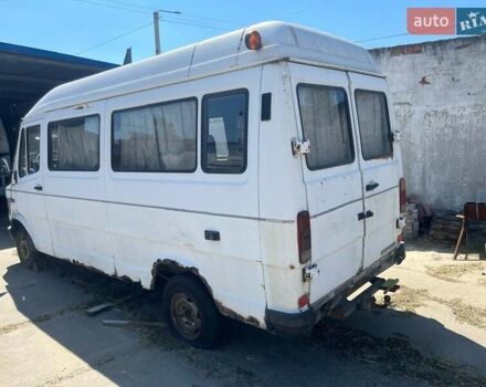 Білий Мерседес О 408, об'ємом двигуна 2.3 л та пробігом 203 тис. км за 1500 $, фото 3 на Automoto.ua