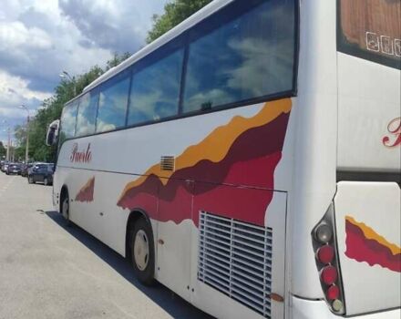 Белый Мерседес OC 500, объемом двигателя 11.97 л и пробегом 950 тыс. км за 41000 $, фото 2 на Automoto.ua