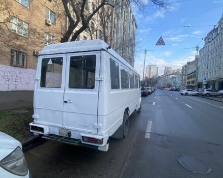 Белый Мерседес Р-Класс, объемом двигателя 4 л и пробегом 600 тыс. км за 3000 $, фото 2 на Automoto.ua