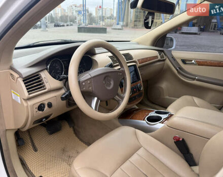 Белый Мерседес Р-Класс, объемом двигателя 3 л и пробегом 296 тыс. км за 6800 $, фото 9 на Automoto.ua