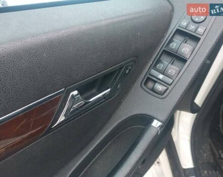 Білий Мерседес Р-Клас, об'ємом двигуна 3 л та пробігом 245 тис. км за 7800 $, фото 9 на Automoto.ua