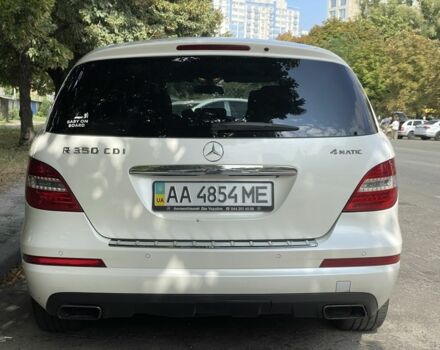 Мерседес Р-Класс 2011 в Киеве на Automoto.ua Белый Мерседес Р-Класс, объемом двигателя 3 л и пробегом 170 тыс. км за 12500 $, фото 7 на Automoto.ua
