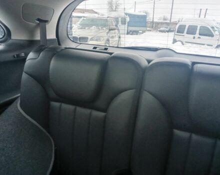 Белый Мерседес Р-Класс, объемом двигателя 3 л и пробегом 245 тыс. км за 7800 $, фото 6 на Automoto.ua