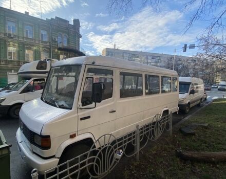 Белый Мерседес Р-Класс, объемом двигателя 4 л и пробегом 600 тыс. км за 3000 $, фото 1 на Automoto.ua