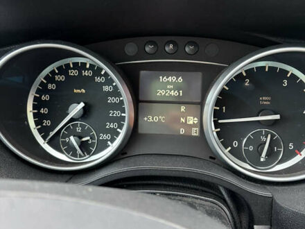 Білий Мерседес Р-Клас, об'ємом двигуна 2.99 л та пробігом 292 тис. км за 10522 $, фото 1 на Automoto.ua