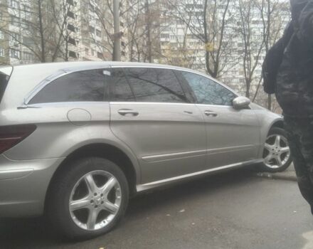 Бежевий Мерседес Р-Клас, об'ємом двигуна 3.2 л та пробігом 214 тис. км за 2899 $, фото 4 на Automoto.ua