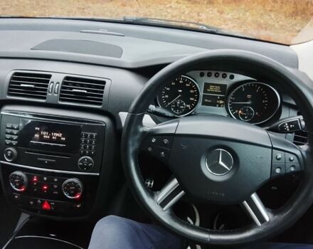 Бежевий Мерседес Р-Клас, об'ємом двигуна 3 л та пробігом 193 тис. км за 2500 $, фото 5 на Automoto.ua