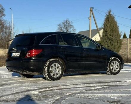 Чорний Мерседес Р-Клас, об'ємом двигуна 3 л та пробігом 424 тис. км за 8150 $, фото 9 на Automoto.ua
