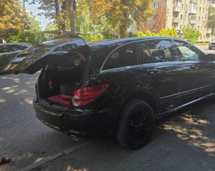 Чорний Мерседес Р-Клас, об'ємом двигуна 3 л та пробігом 168 тис. км за 8807 $, фото 3 на Automoto.ua