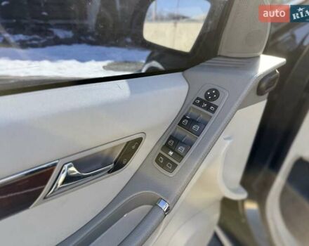 Черный Мерседес Р-Класс, объемом двигателя 5 л и пробегом 191 тыс. км за 8500 $, фото 20 на Automoto.ua