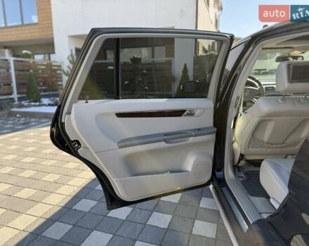 Черный Мерседес Р-Класс, объемом двигателя 5 л и пробегом 191 тыс. км за 8500 $, фото 18 на Automoto.ua