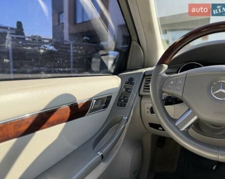 Черный Мерседес Р-Класс, объемом двигателя 5 л и пробегом 191 тыс. км за 8500 $, фото 21 на Automoto.ua