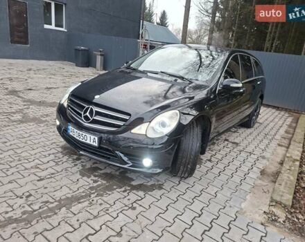 Чорний Мерседес Р-Клас, об'ємом двигуна 5 л та пробігом 320 тис. км за 7444 $, фото 2 на Automoto.ua