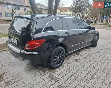 Чорний Мерседес Р-Клас, об'ємом двигуна 5 л та пробігом 320 тис. км за 7444 $, фото 1 на Automoto.ua