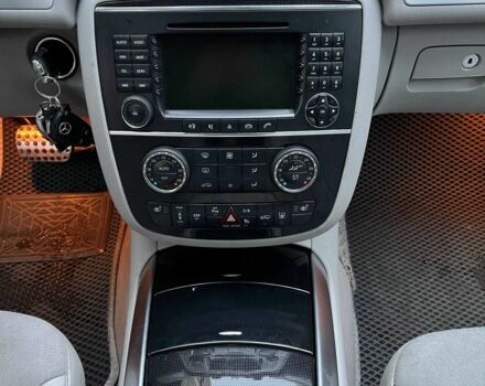 Черный Мерседес Р-Класс, объемом двигателя 3.2 л и пробегом 330 тыс. км за 5766 $, фото 13 на Automoto.ua