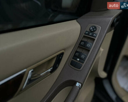 Чорний Мерседес Р-Клас, об'ємом двигуна 5 л та пробігом 134 тис. км за 6999 $, фото 15 на Automoto.ua