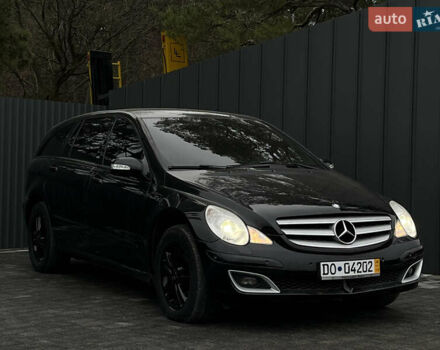 Чорний Мерседес Р-Клас, об'ємом двигуна 5 л та пробігом 134 тис. км за 6999 $, фото 1 на Automoto.ua