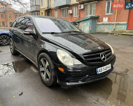 Черный Мерседес Р-Класс, объемом двигателя 3.5 л и пробегом 175 тыс. км за 5700 $, фото 2 на Automoto.ua