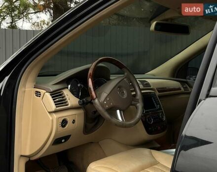 Чорний Мерседес Р-Клас, об'ємом двигуна 5 л та пробігом 134 тис. км за 6999 $, фото 16 на Automoto.ua