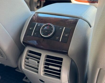 Черный Мерседес Р-Класс, объемом двигателя 3.5 л и пробегом 310 тыс. км за 10750 $, фото 12 на Automoto.ua