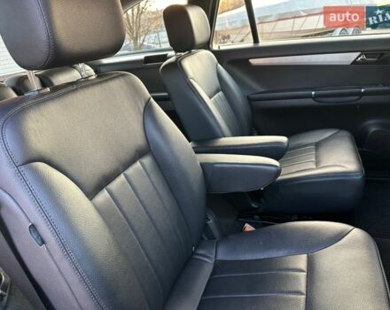 Черный Мерседес Р-Класс, объемом двигателя 3.5 л и пробегом 270 тыс. км за 6300 $, фото 39 на Automoto.ua