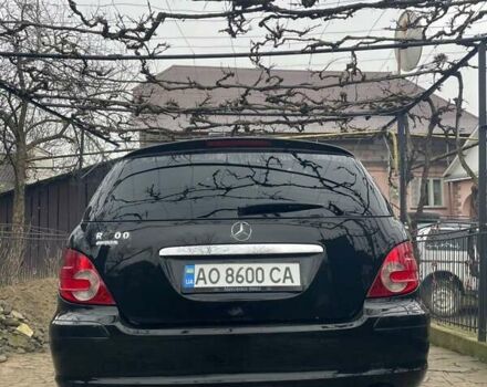 Черный Мерседес Р-Класс, объемом двигателя 3.5 л и пробегом 299 тыс. км за 6999 $, фото 3 на Automoto.ua