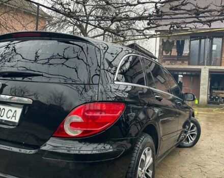 Черный Мерседес Р-Класс, объемом двигателя 3.5 л и пробегом 299 тыс. км за 6999 $, фото 2 на Automoto.ua