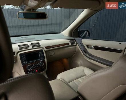 Чорний Мерседес Р-Клас, об'ємом двигуна 5 л та пробігом 134 тис. км за 6999 $, фото 21 на Automoto.ua