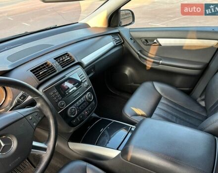 Чорний Мерседес Р-Клас, об'ємом двигуна 3.5 л та пробігом 270 тис. км за 6900 $, фото 18 на Automoto.ua