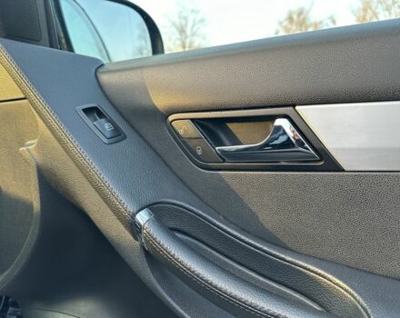 Чорний Мерседес Р-Клас, об'ємом двигуна 3.5 л та пробігом 270 тис. км за 6300 $, фото 22 на Automoto.ua