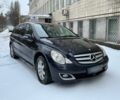 Черный Мерседес Р-Класс, объемом двигателя 3.2 л и пробегом 330 тыс. км за 5766 $, фото 1 на Automoto.ua