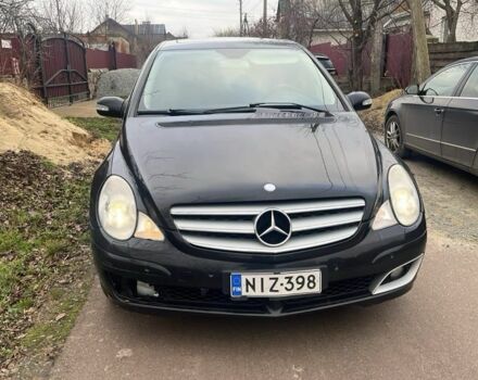 Черный Мерседес Р-Класс, объемом двигателя 3 л и пробегом 360 тыс. км за 4400 $, фото 3 на Automoto.ua