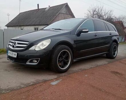 Черный Мерседес Р-Класс, объемом двигателя 2.99 л и пробегом 350 тыс. км за 8000 $, фото 1 на Automoto.ua