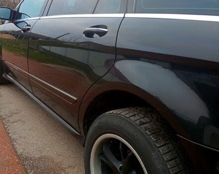 Черный Мерседес Р-Класс, объемом двигателя 3 л и пробегом 350 тыс. км за 8000 $, фото 5 на Automoto.ua