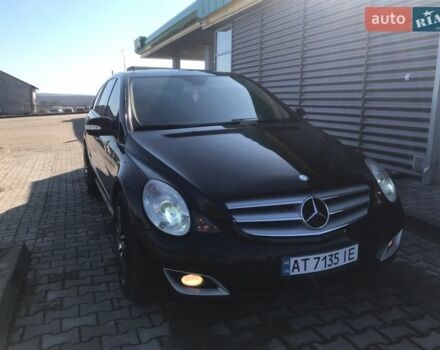 Черный Мерседес Р-Класс, объемом двигателя 3.5 л и пробегом 300 тыс. км за 8000 $, фото 3 на Automoto.ua