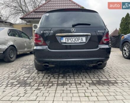 Чорний Мерседес Р-Клас, об'ємом двигуна 2.99 л та пробігом 345 тис. км за 10700 $, фото 5 на Automoto.ua