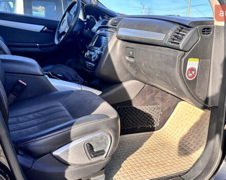 Черный Мерседес Р-Класс, объемом двигателя 3 л и пробегом 227 тыс. км за 9200 $, фото 6 на Automoto.ua