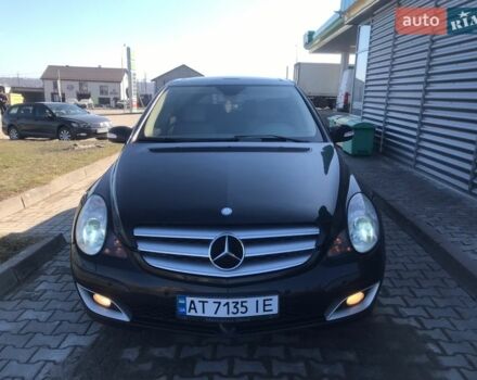 Черный Мерседес Р-Класс, объемом двигателя 3.5 л и пробегом 300 тыс. км за 8000 $, фото 1 на Automoto.ua