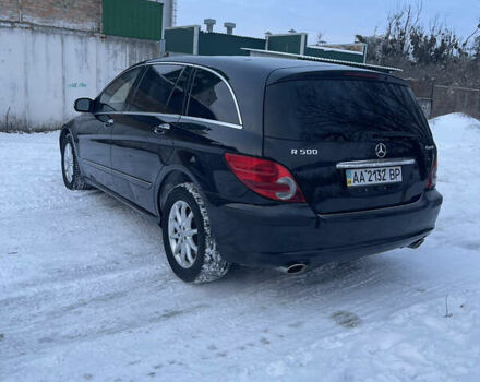 Черный Мерседес Р-Класс, объемом двигателя 5 л и пробегом 95 тыс. км за 11500 $, фото 5 на Automoto.ua