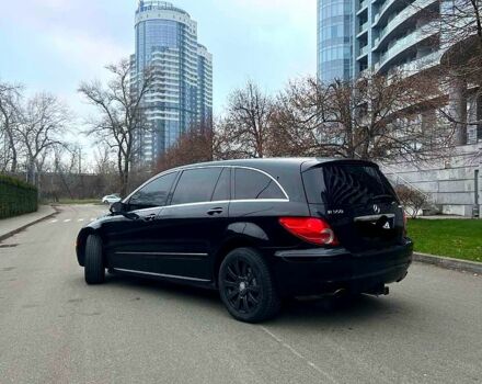Черный Мерседес Р-Класс, объемом двигателя 3.5 л и пробегом 25000 тыс. км за 12000 $, фото 1 на Automoto.ua