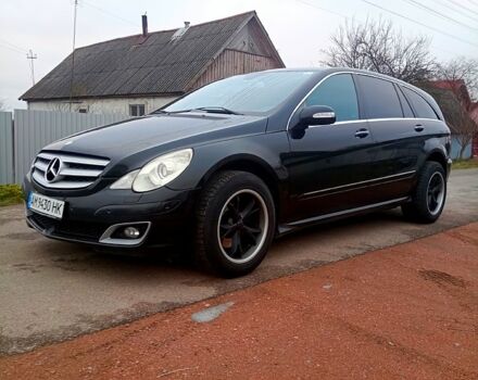Черный Мерседес Р-Класс, объемом двигателя 3 л и пробегом 350 тыс. км за 8000 $, фото 2 на Automoto.ua