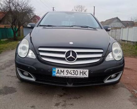 Черный Мерседес Р-Класс, объемом двигателя 2.99 л и пробегом 350 тыс. км за 8000 $, фото 4 на Automoto.ua