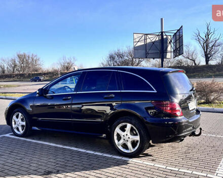 Черный Мерседес Р-Класс, объемом двигателя 3 л и пробегом 227 тыс. км за 9200 $, фото 5 на Automoto.ua