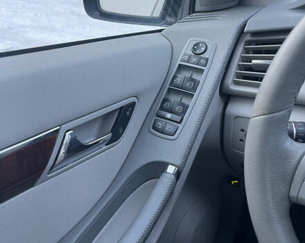 Черный Мерседес Р-Класс, объемом двигателя 5 л и пробегом 95 тыс. км за 11500 $, фото 19 на Automoto.ua