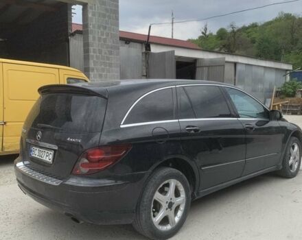Черный Мерседес Р-Класс, объемом двигателя 3 л и пробегом 278 тыс. км за 7500 $, фото 1 на Automoto.ua